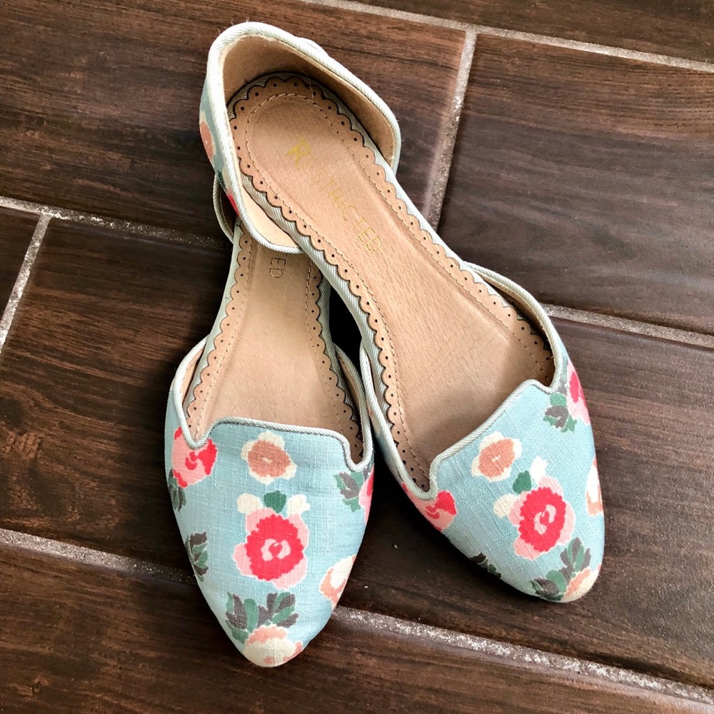 Restricted floral flats